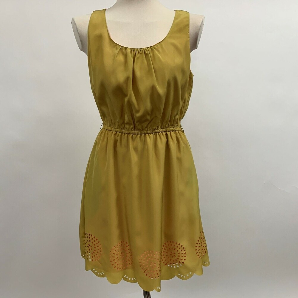 Umgee Women's Dress Small Yellow Peach Laser-cut Sleeveless